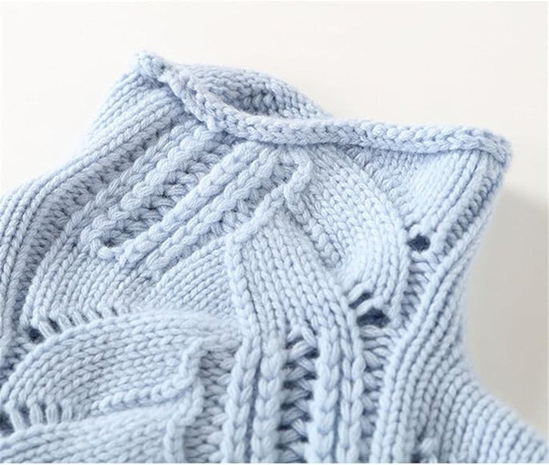 Charlotte - Women’s elegant turtleneck sweater with oversized cable knit